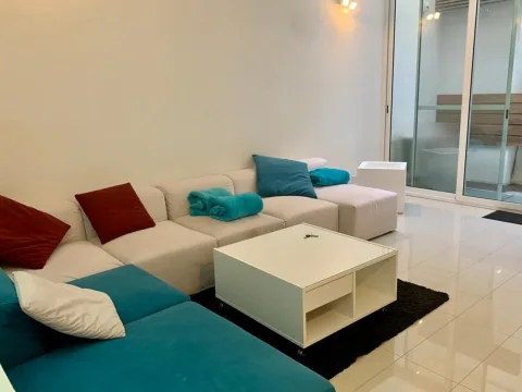 3 bed Town House For Rent in Sliema, Sliema - thumb 2