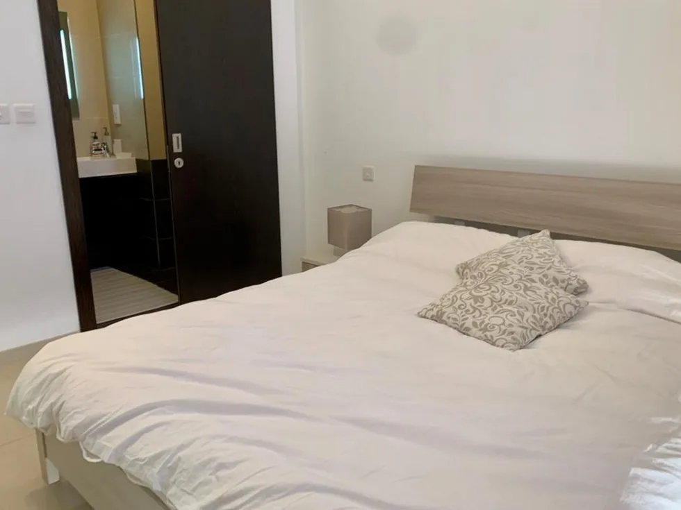 3 bed Town House For Rent in Sliema, Sliema - thumb 8