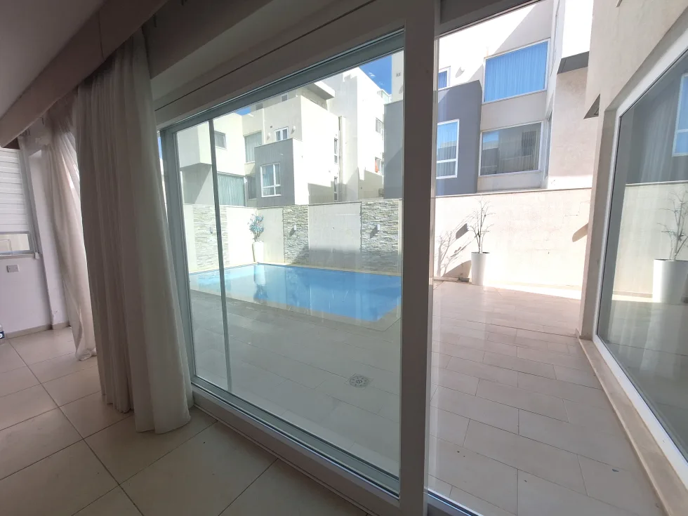 3 bed Villa For Rent in Swieqi, Swieqi - thumb 1