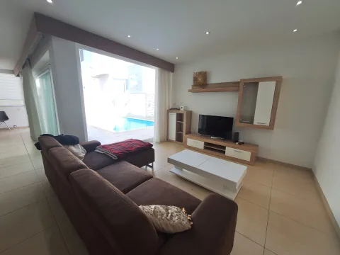 3 bed Villa For Rent in Swieqi, Swieqi - thumb 2
