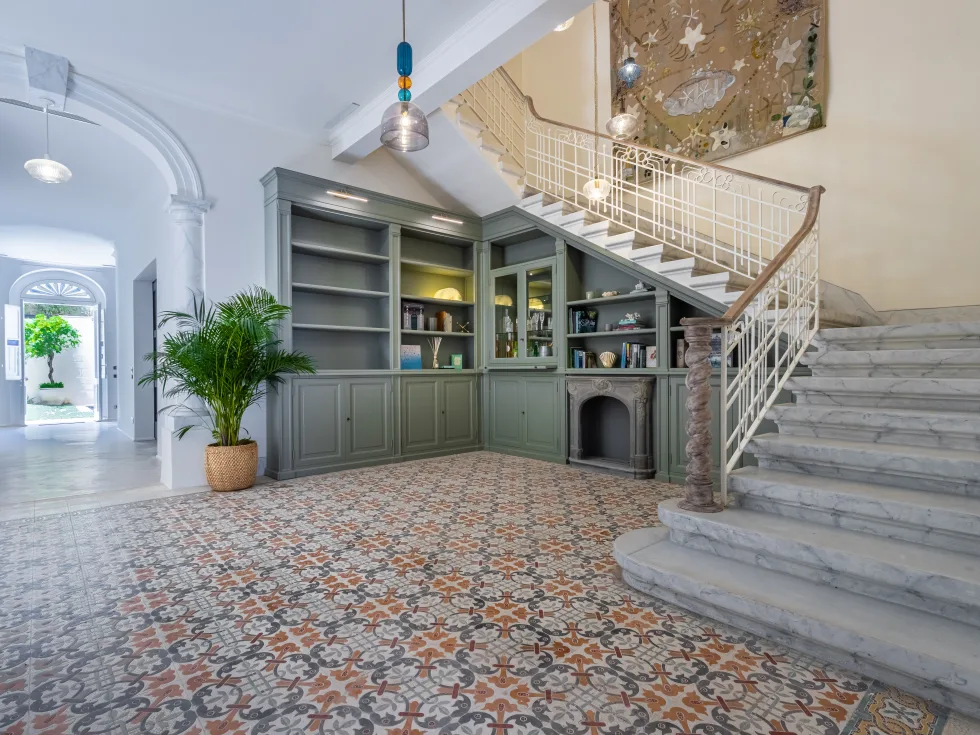 7 bed Town House For Rent in Sliema, Sliema - thumb 1