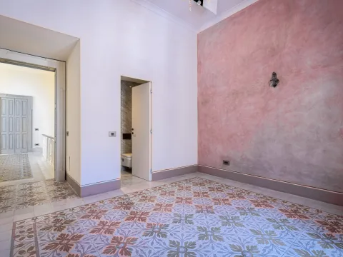 7 bed Town House For Rent in Sliema, Sliema - thumb 23