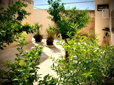 3 bed Town House For Rent in Iklin, Iklin - thumb 1