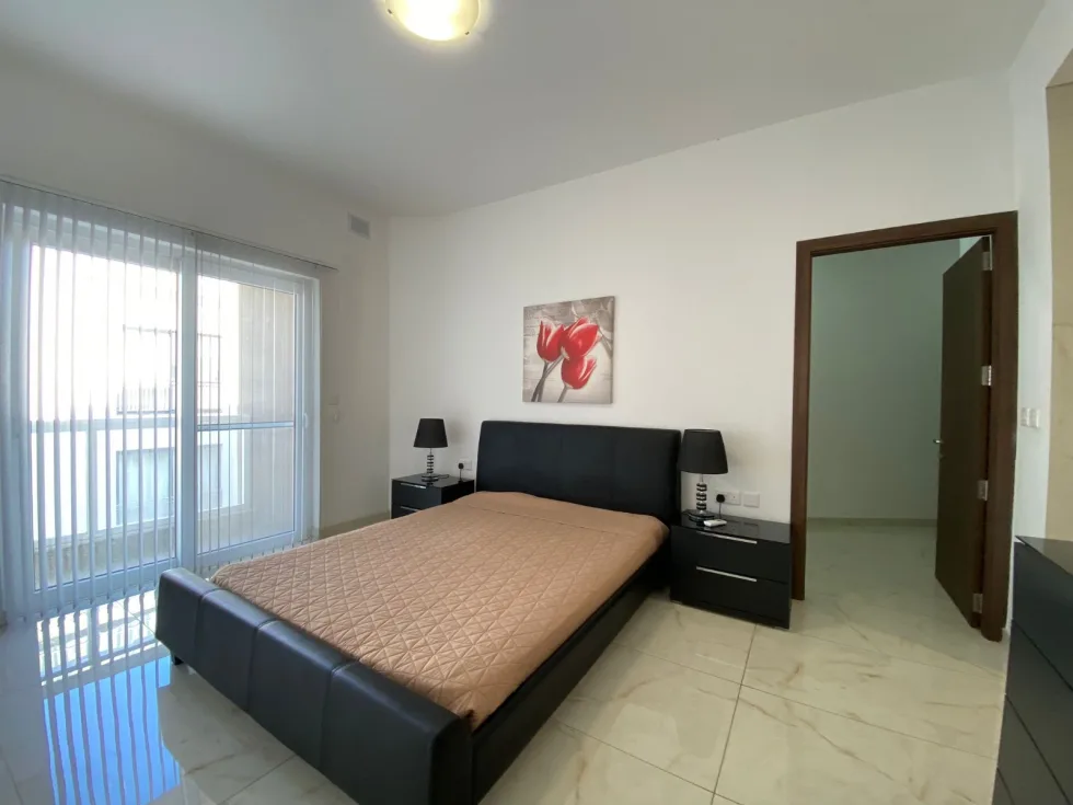 2 bed Apartment For Rent in Gzira, Gzira - thumb 4