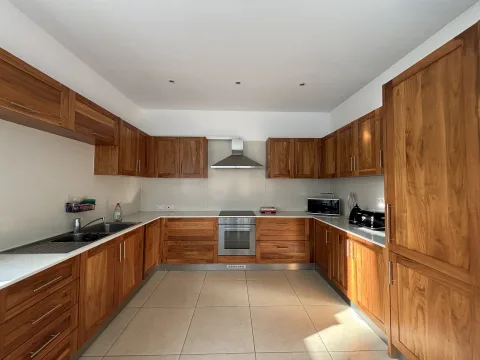 3 bed Villa For Rent in Swieqi, Swieqi - thumb 6