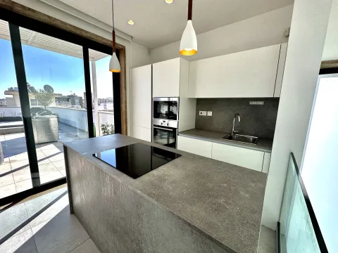 3 bed Penthouse For Rent in St Julian's, St Julian's - thumb 3