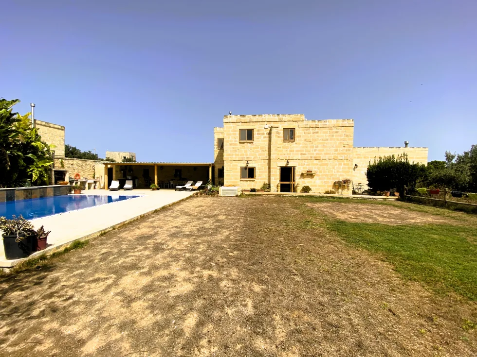 3 bed Farmhouse For Sale in Siggiewi, Siggiewi - thumb 12