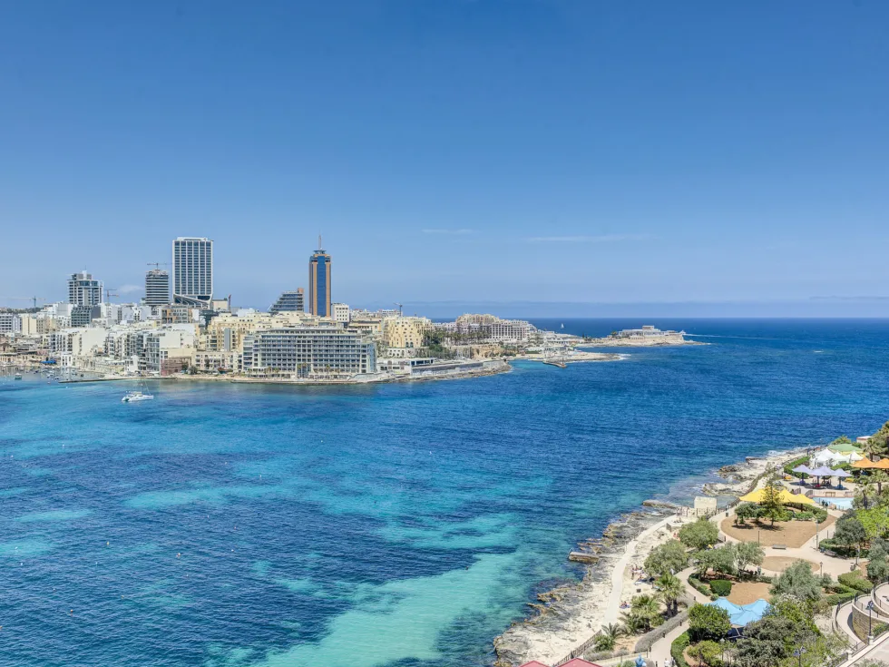 3 bed Penthouse For Rent in Sliema, Sliema - thumb 1