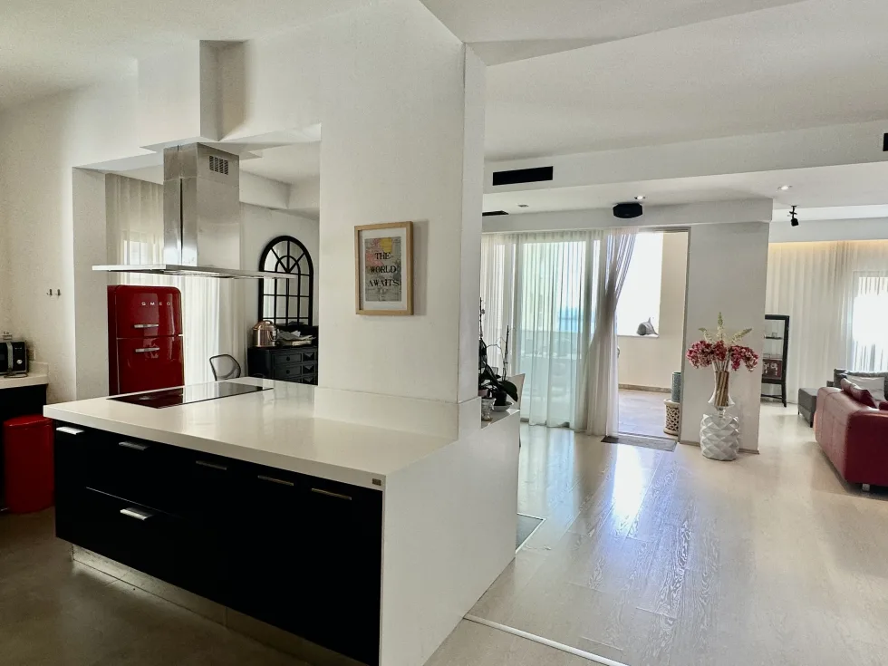 3 bed Apartment For Rent in Sliema, Sliema - thumb 3
