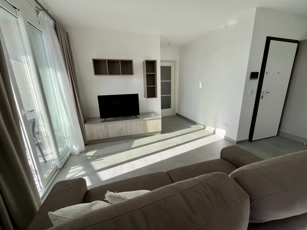 3 bed Apartment For Rent in ,  - thumb 3