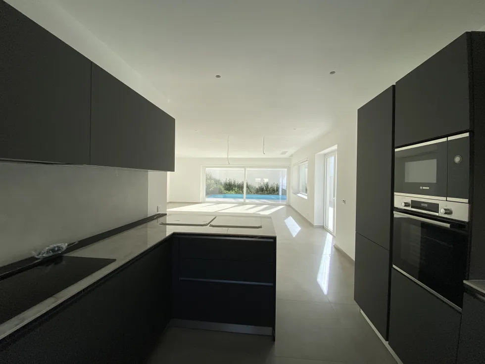 3 bed Villa For Rent in Naxxar, Naxxar - thumb 4