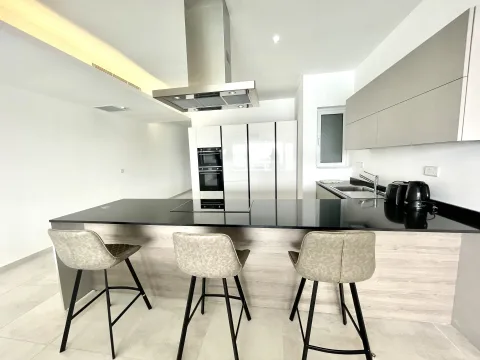 3 bed Apartment For Rent in Sliema, Sliema - thumb 4