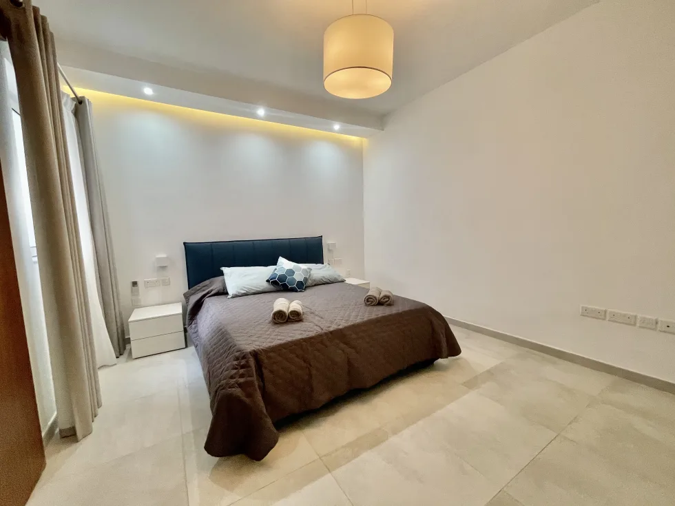 3 bed Apartment For Rent in Sliema, Sliema - thumb 7