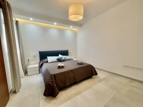 3 bed Apartment For Rent in Sliema, Sliema - thumb 7