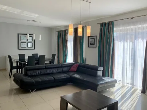 3 bed Apartment For Rent in Sliema, Sliema - thumb 3