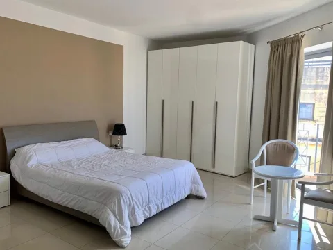 3 bed Apartment For Rent in Sliema, Sliema - thumb 9
