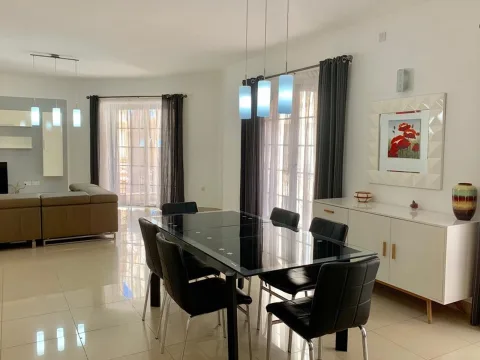 3 bed Apartment For Rent in Sliema, Sliema - thumb 1