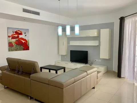 3 bed Apartment For Rent in Sliema, Sliema - thumb 2