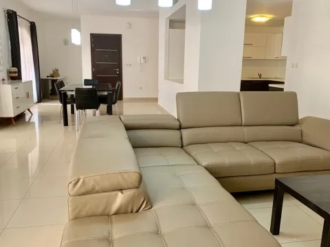 3 bed Apartment For Rent in Sliema, Sliema - thumb 3