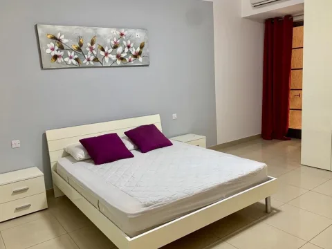 3 bed Apartment For Rent in Sliema, Sliema - thumb 5