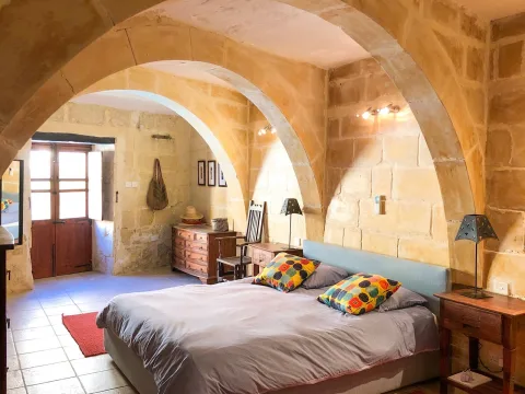 4 bed House of Character For Rent in Zebbug, Zebbug - thumb 11