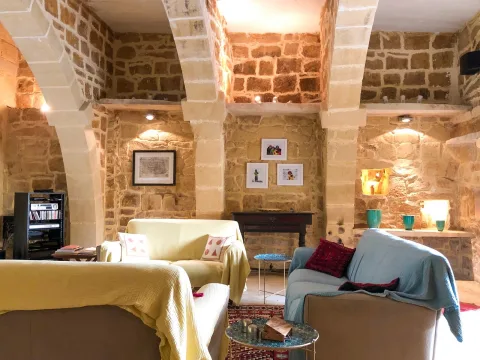 4 bed House of Character For Rent in Zebbug, Zebbug - thumb 6