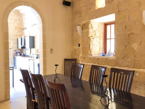 4 bed House of Character For Rent in Zebbug, Zebbug - thumb 9