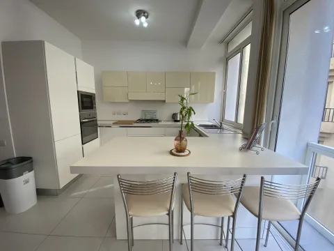 2 bed Apartment For Rent in Sliema, Sliema - thumb 1