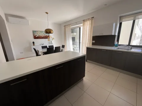 2 bed Apartment For Rent in Sliema, Sliema - thumb 5