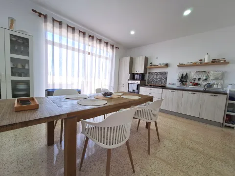 7 bed Villa For Rent in Mellieha, Mellieha - thumb 4
