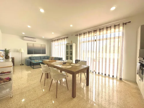7 bed Villa For Rent in Mellieha, Mellieha - thumb 5