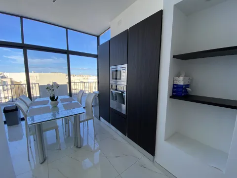 2 bed Penthouse For Rent in Msida, Msida - thumb 3