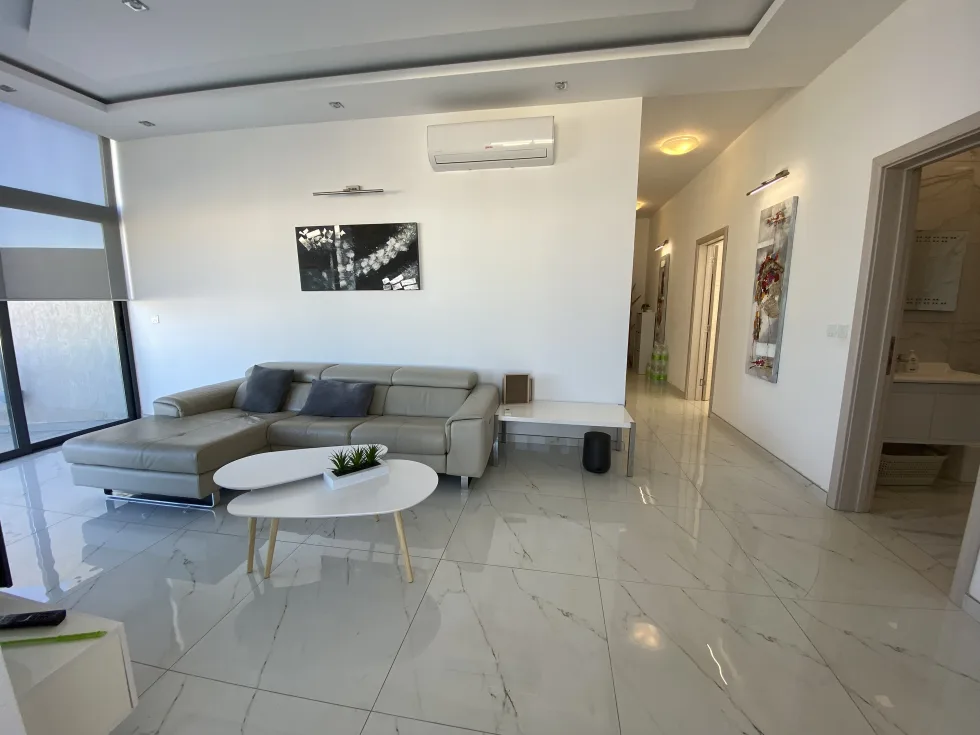 2 bed Penthouse For Rent in Msida, Msida - thumb 5
