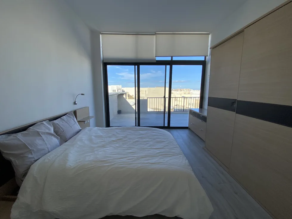 2 bed Penthouse For Rent in Msida, Msida - thumb 7