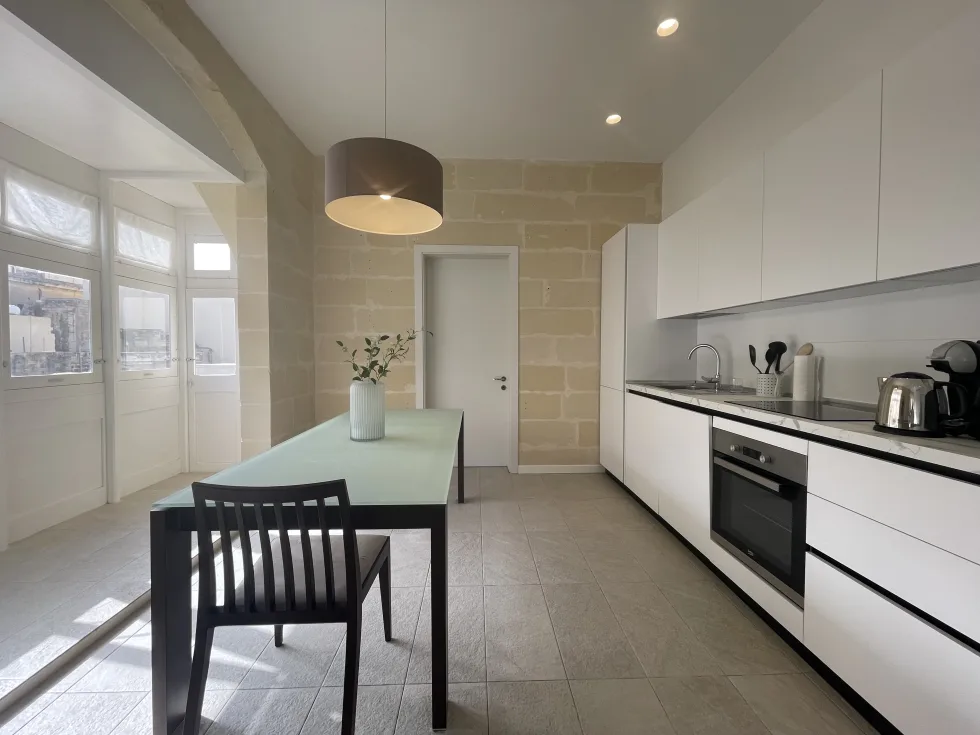 2 bed Apartment For Rent in Valletta, Valletta - thumb 1