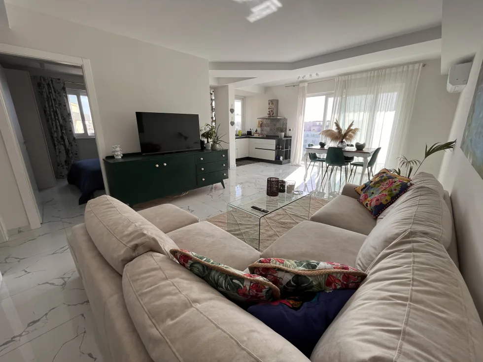 2 bed Apartment For Rent in Sliema, Sliema - thumb 4