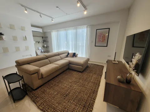 2 bed Apartment For Rent in Gzira, Gzira - thumb 3