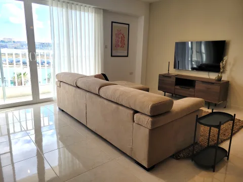 2 bed Apartment For Rent in Gzira, Gzira - thumb 4