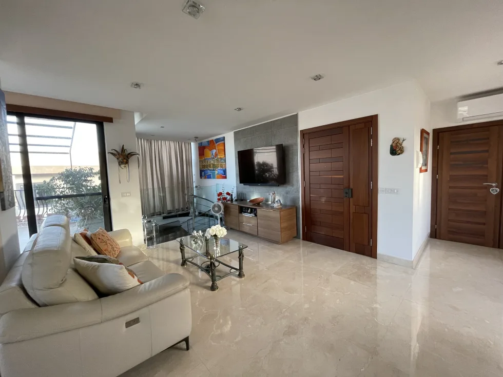 4 bed Penthouse For Sale in St Paul's Bay, St Paul's Bay - thumb 5