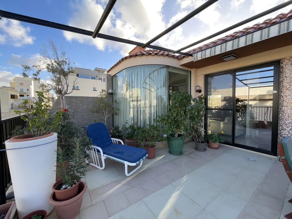 4 bed Penthouse For Sale in St Paul's Bay, St Paul's Bay - thumb 8