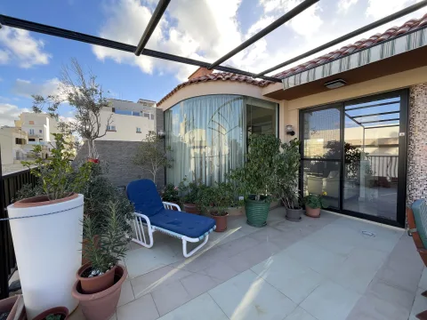 4 bed Penthouse For Sale in St Paul's Bay, St Paul's Bay - thumb 8