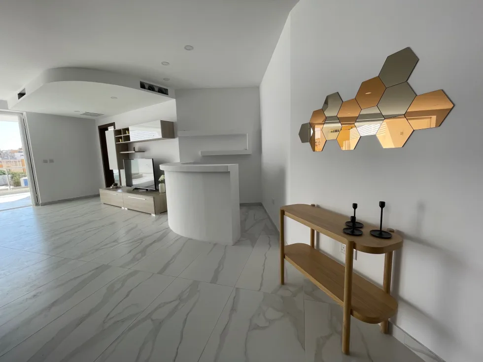 4 bed Apartment For Rent in St Julian's, St Julian's - thumb 4