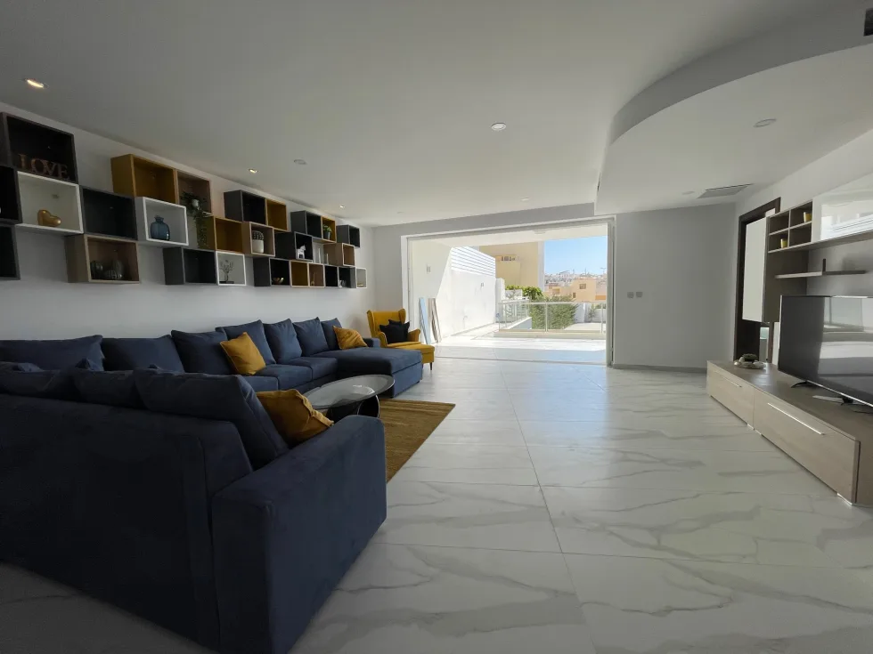 4 bed Apartment For Rent in St Julian's, St Julian's - thumb 5