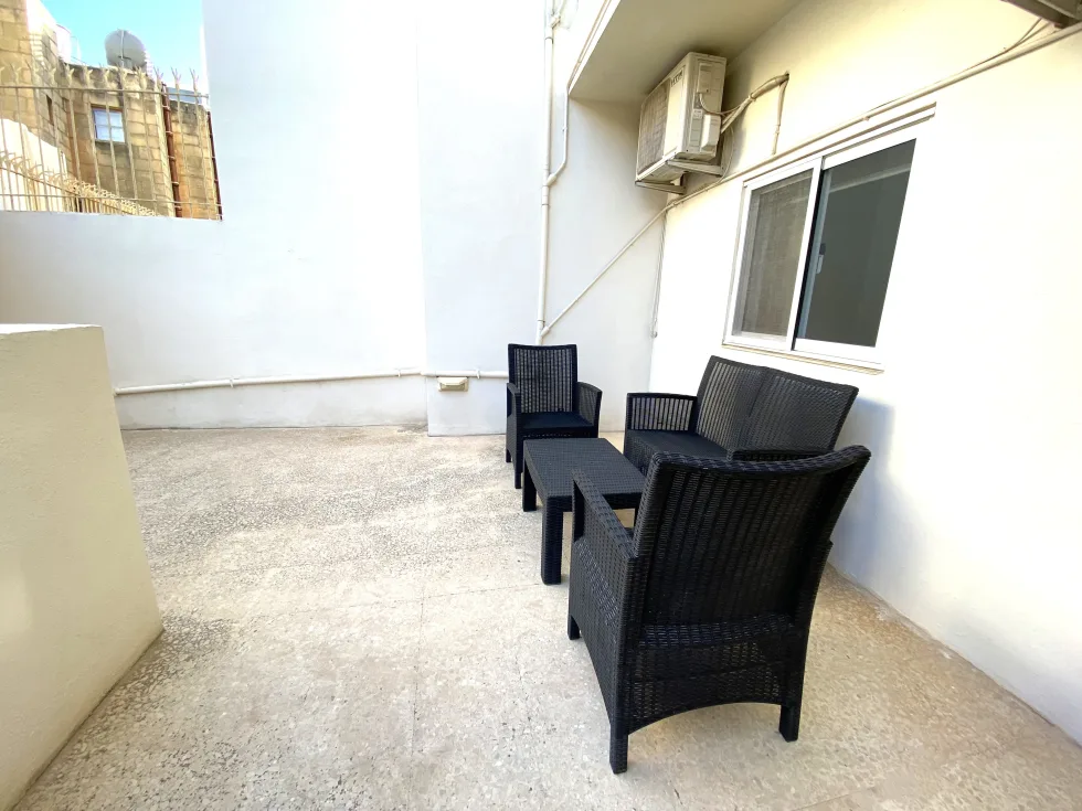 2 bed Apartment For Rent in Sliema, Sliema - thumb 1