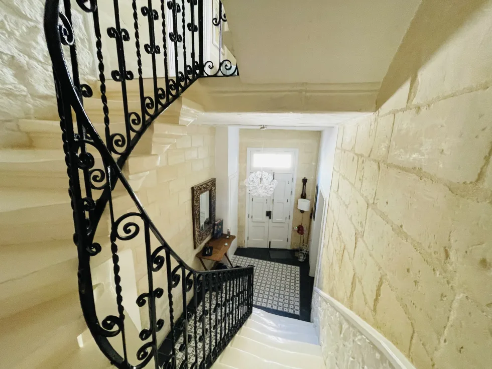 3 bed Town House For Rent in Balzan, Balzan - thumb 2