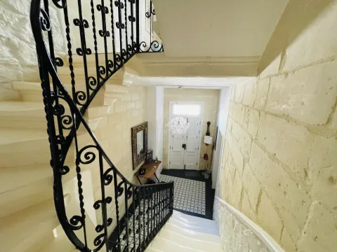 3 bed Town House For Rent in Balzan, Balzan - thumb 2