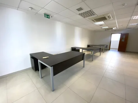 0 bed Office For Rent in Sliema, Sliema - thumb 5