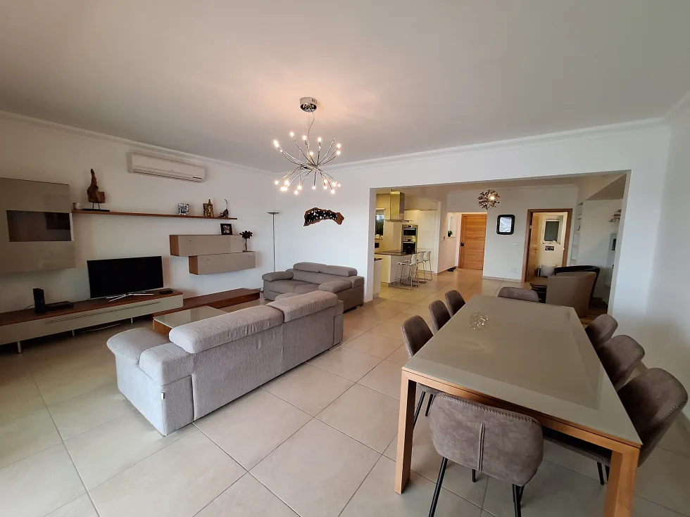 3 bed Apartment For Rent in Sliema, Sliema - thumb 2