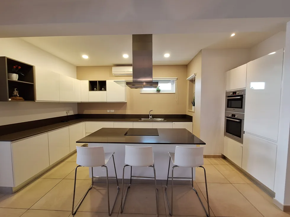 3 bed Apartment For Rent in Sliema, Sliema - thumb 5