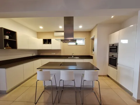 3 bed Apartment For Rent in Sliema, Sliema - thumb 5